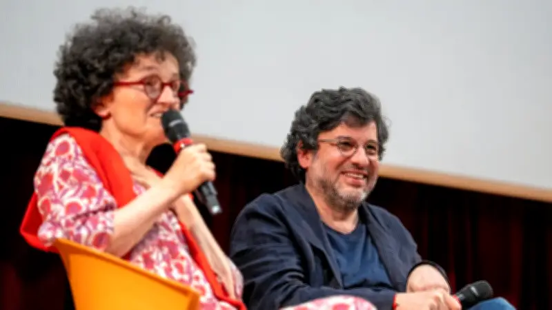 Dialogue Caravaca-Lafon : les non-dits familiaux au cœur de Carré 35