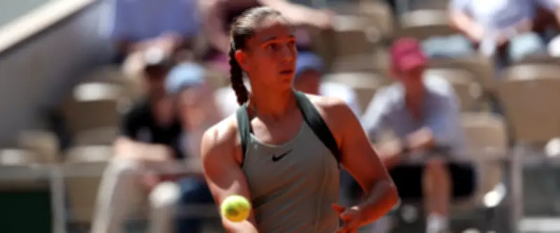 Diane Parry crée l'exploit à Roland-Garros en éliminant la 6e mondiale
