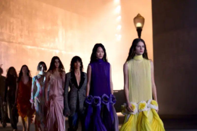 Dior dévoile sa première collection Croisière signée Jonathan Anderson à Los Angeles