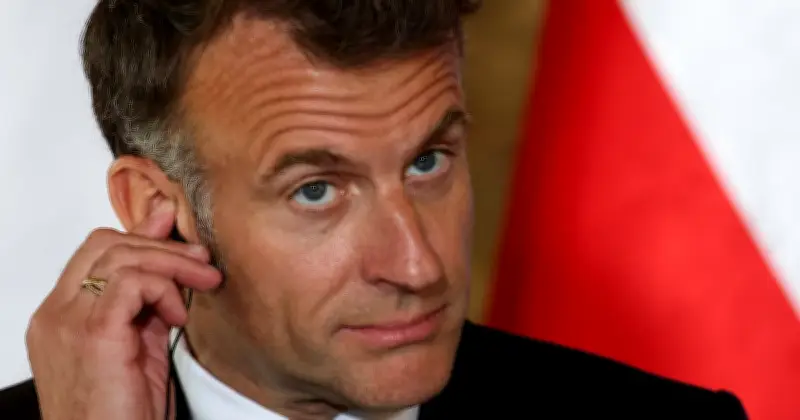 Diplomatie : la course aux ambassades s'intensifie à un an de la fin du quinquennat