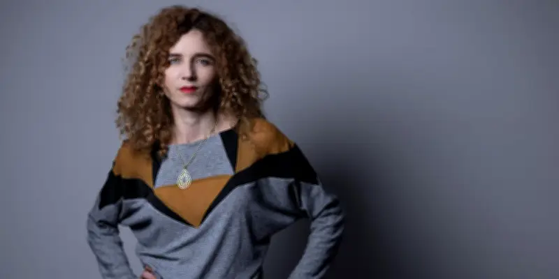 Directrice de la rédaction de Marianne fragilisée : une nouvelle crise