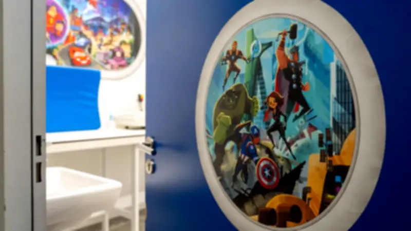 Disneyland Paris redécore le service pédiatrique de Jossigny pour apaiser les enfants