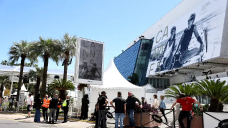 Documentaire sur les Gaza Sunbirds présenté à Cannes, l'équipe arrive en bateau