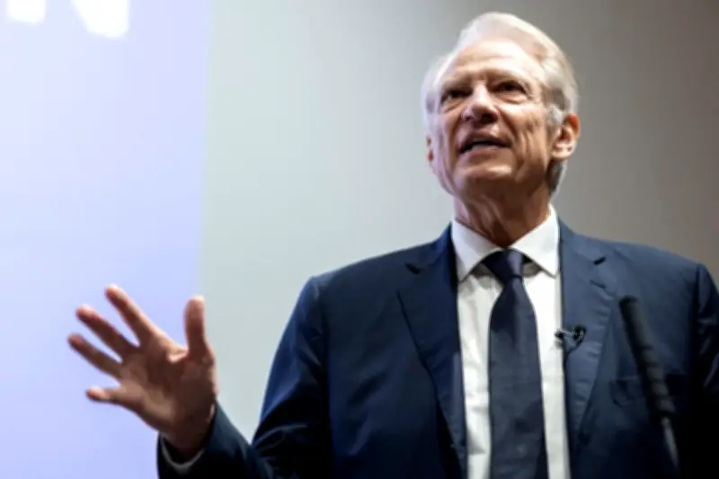 Dominique de Villepin visé par une enquête du parquet financier pour des statuettes