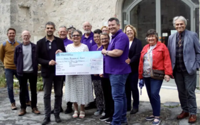 Don de 1 040 € de l'Académie de musique d'Issigeac pour le château