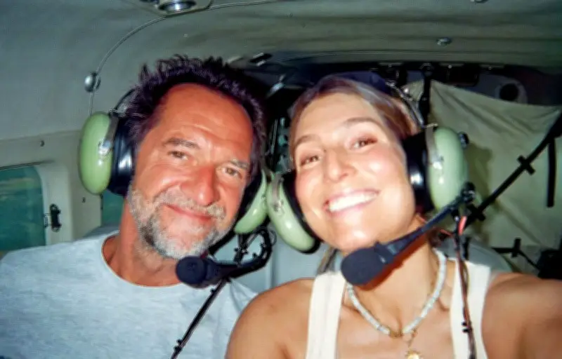 Drame chez les Wauja : Laury Thilleman et Stéphane de Groodt face à la mort