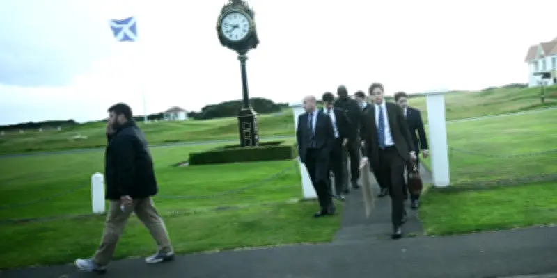 Droits de douane : Trump menace l'industrie auto européenne, fragilisant l'accord de Turnberry