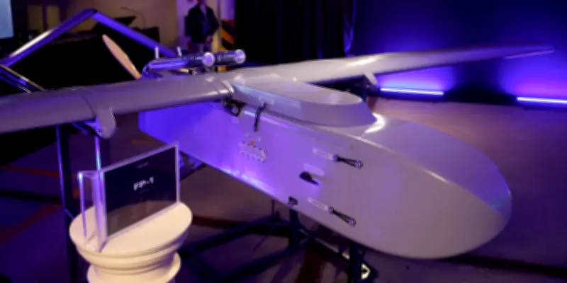 Drones ukrainiens bombardent des cibles énergétiques et industrielles en Russie
