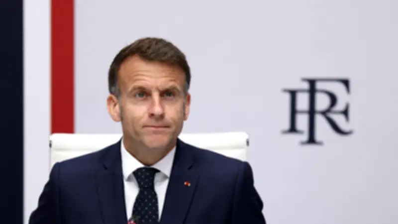 Détroit d'Ormuz : l'exécutif prépare les esprits à une crise longue