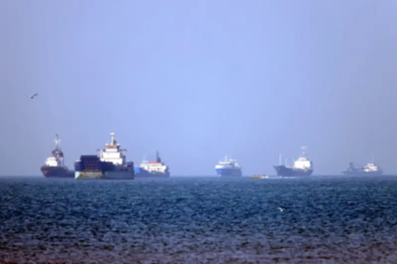 Détroit d'Ormuz : navire attaqué, réponse iranienne, tensions maximales