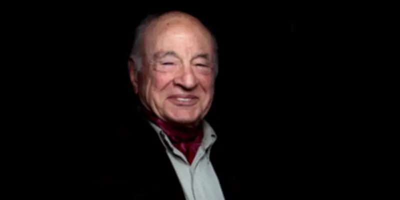 Edgar Morin, le penseur de la complexité, s'éteint à 104 ans