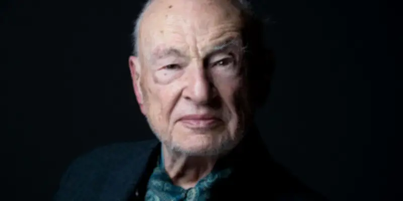 Edgar Morin : mort du penseur de la complexité, hommages politiques
