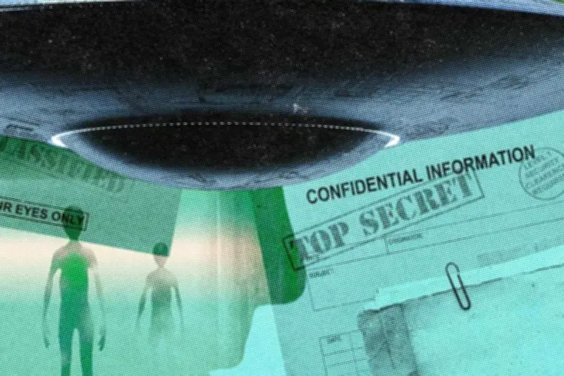 « En attendant les aliens » : quand les extraterrestres deviennent un outil de désinformation