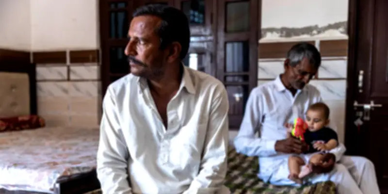 En Inde, la triple peine des chômeurs : pas de travail, pas de femme, pas d'enfant