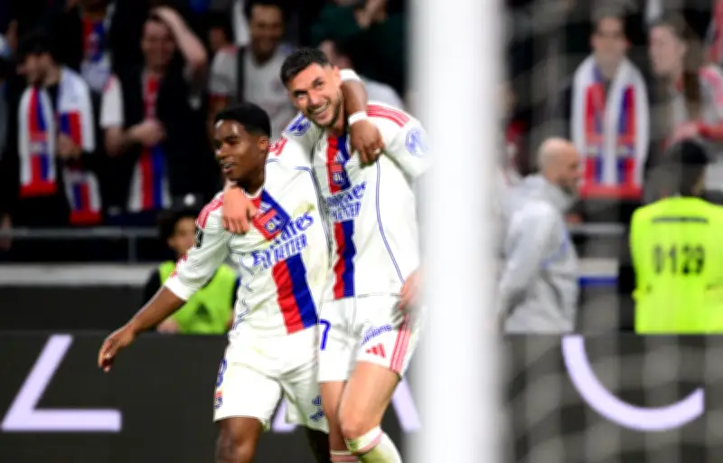 Endrick, le joyau brésilien, fait le bonheur de l'OL et laisse planer le doute sur son avenir