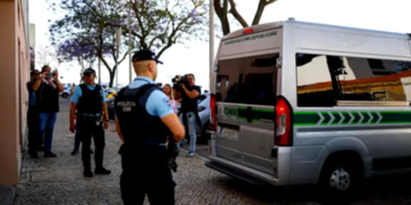 Enfants abandonnés au Portugal : la mère et son compagnon en détention