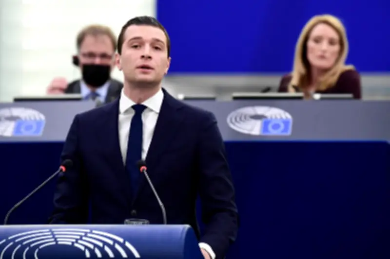 Enquête du Parquet européen sur les soupçons de fraude au RN