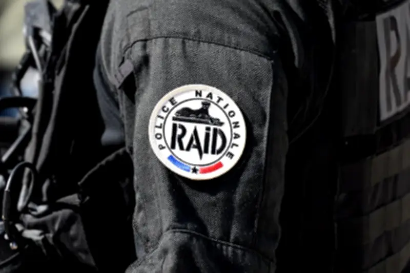 Enquête pour harcèlement sexuel visant le numéro 2 du Raid