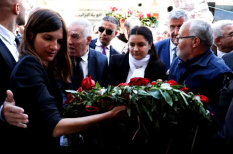 Entre France et Algérie, des embrouilles diplomatiques qui n'effacent pas les liens