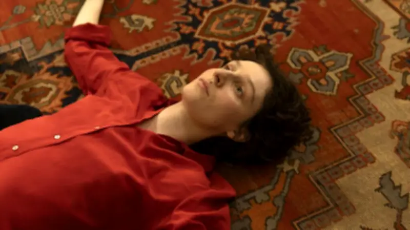 "Etty" : la série qui fait revivre la voix poignante d'Etty Hillesum
