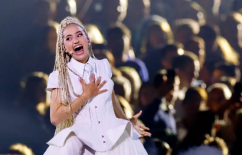 Eurovision 2026 : l'histoire de « Regarde ! », de sa création à son échec