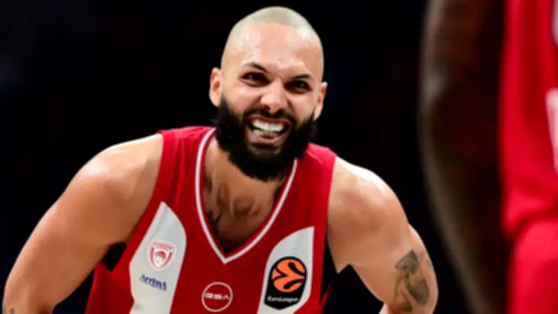 Evan Fournier : rock-star en Grèce, retour en bleu et quête du titre
