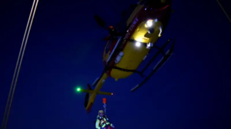 Exercice nocturne du Dragon 34 avec la SNSM au large de Valras
