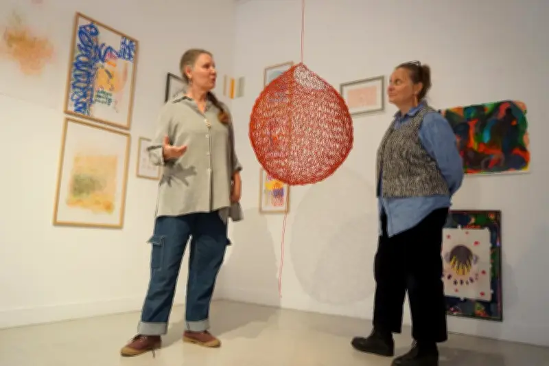 Exposition « Ce qui nous traverse » à Ribérac : dessin et ateliers