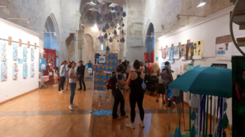 Exposition magique des quatre éléments à l'école maternelle de Gigean
