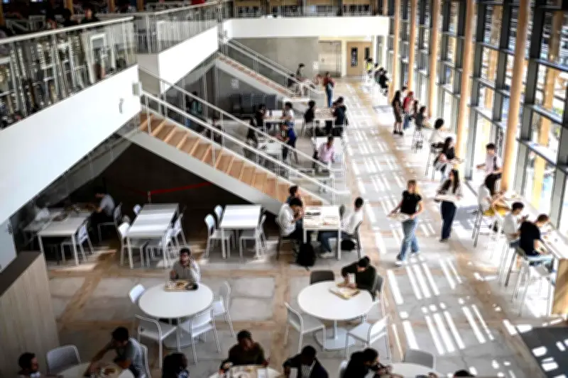 Face à la précarité étudiante, réformons le système boursier