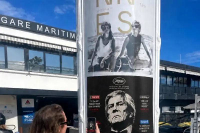 Fausse affiche de film anti-Bolloré par TooLate au Festival de Cannes