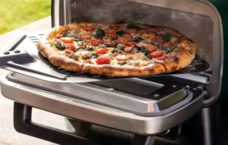 Fausse info : des pizzas livrées par corde dans le Var ?