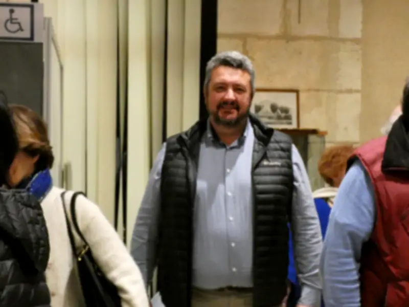 Fausse information électorale : le tribunal examine le recours de Régis Falxa