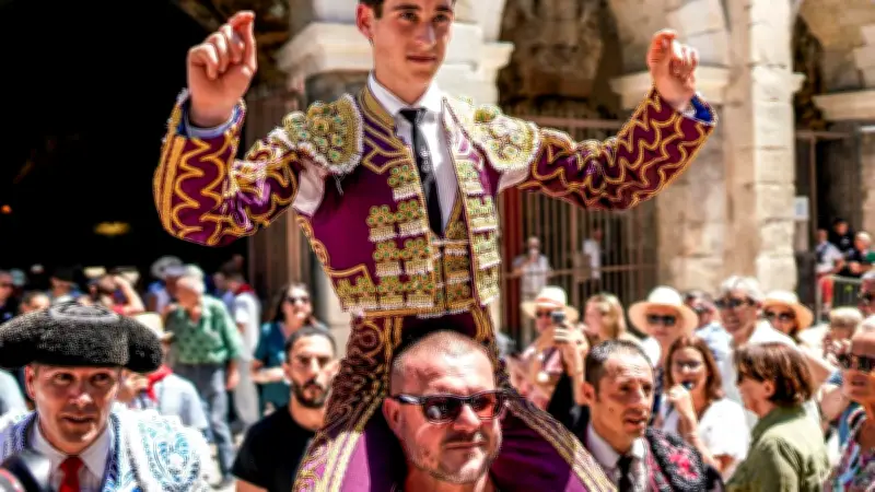 Feria de Nîmes : Rogelio Pajuelo triomphe lors de la première matinée