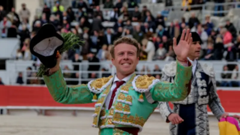 Feria de Pentecôte à Nîmes : Clemente et Borja Jimenez en mano a mano