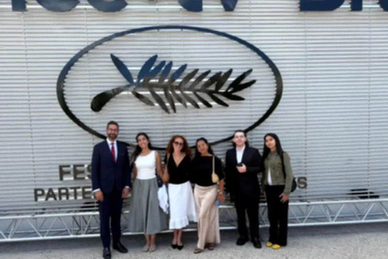 Festival de Cannes 2026 : des étudiantes iraniennes de Sciences Po Menton bouleversées par Farhadi