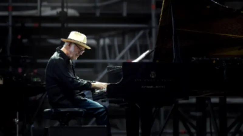 Festival de Nîmes 2026 : Ludovico Einaudi affiche complet le 3 juillet