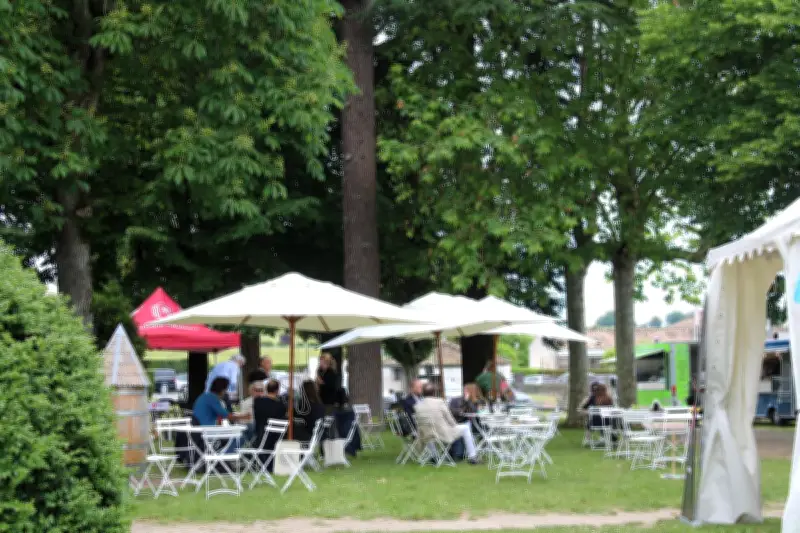 Festival Philosophia 2024 : soleil et débats à Pomerol et Saint-Émilion