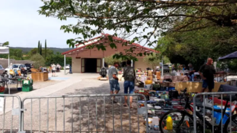 Floralies à Saint-Julien-de-Cassagnas : une journée réussie pour l'école