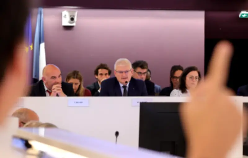 Féminisation des noms de rues : le maire de La Rochelle propose des personnalités vivantes
