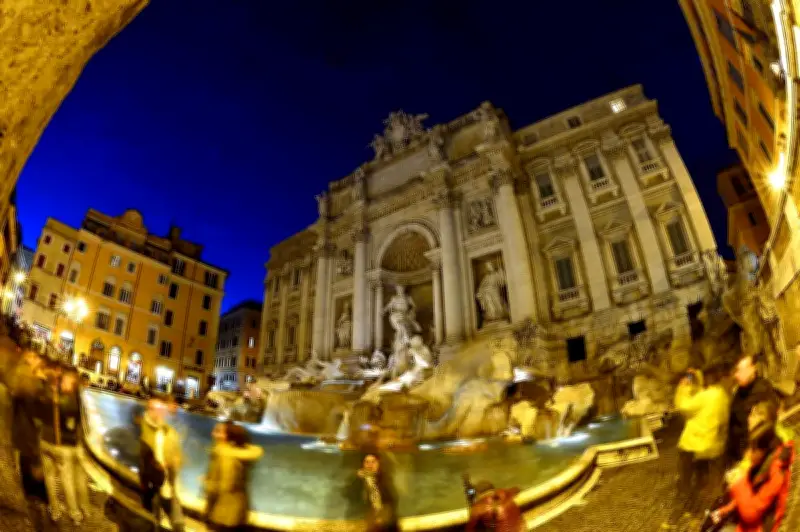 Fontaine de Trevi : 30 000 visiteurs par jour en 2025