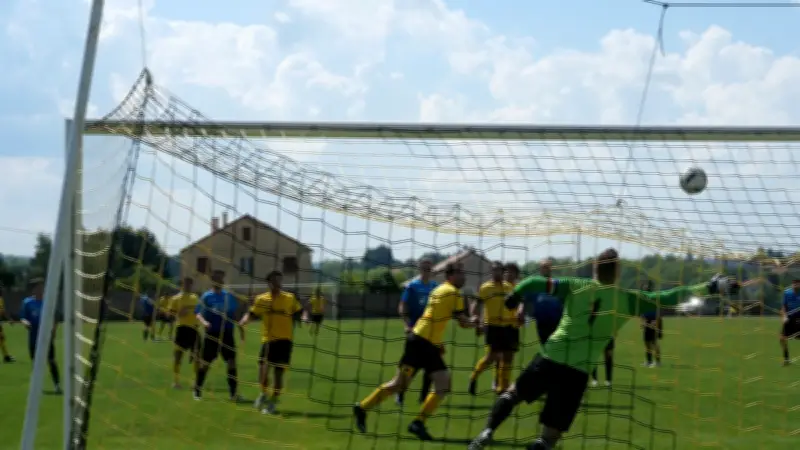 Football : Langogne domine mais s'incline face à Bénezet (1-3)