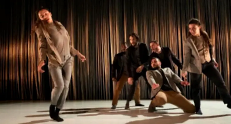 Fouad Boussouf présente « Oüm », fusion hip-hop et danse orientale