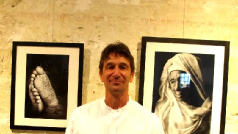 Frank Vacher expose ses photos en noir et blanc à la Tour Philippe-le-Bel