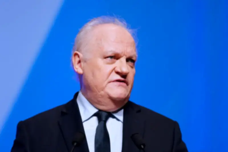 François Asselineau jugé pour agressions sexuelles et harcèlement