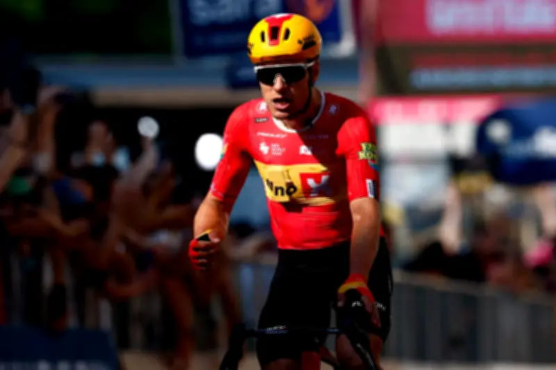 Fredrik Dversnes surprend sur la 15e étape du Giro