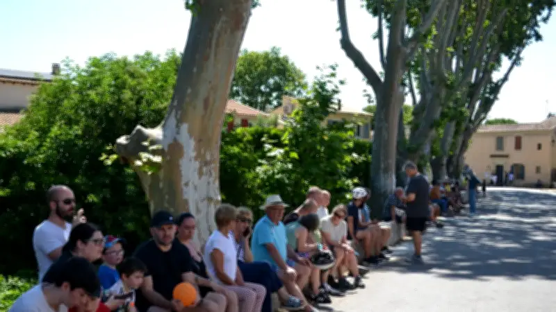 Fête de Pentecôte au Cailar : ambiance festive et traditions taurines