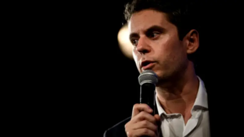 Gabriel Attal officialise sa candidature à la présidentielle 2027
