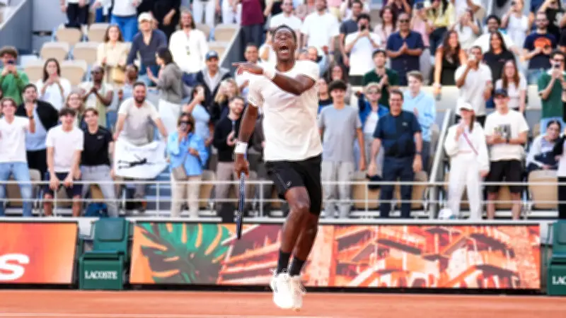 Gaël Monfils fait vibrer Roland-Garros pour son dernier bal