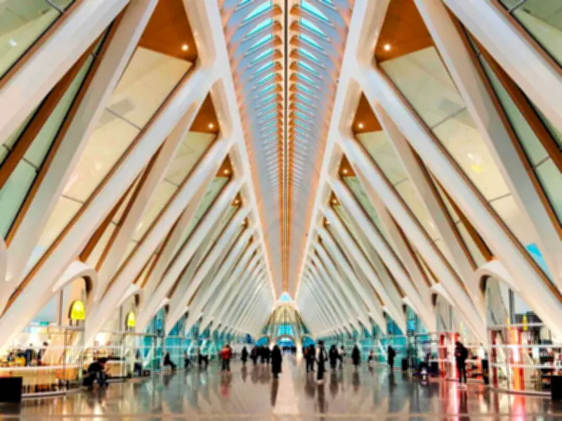 Gare de Mons : un ovni architectural primé au Prix Versailles 2025
